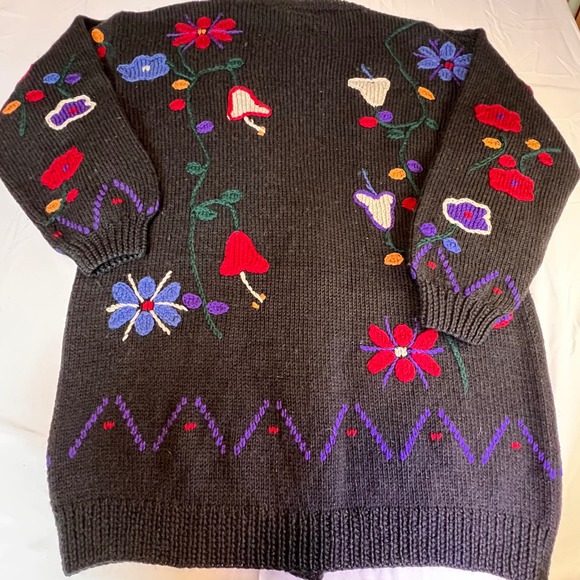 Putumayo S Wool Cardigan Women Black Embroidered Mushroom Floral Vintage Uruguay - Picture 8 of 8